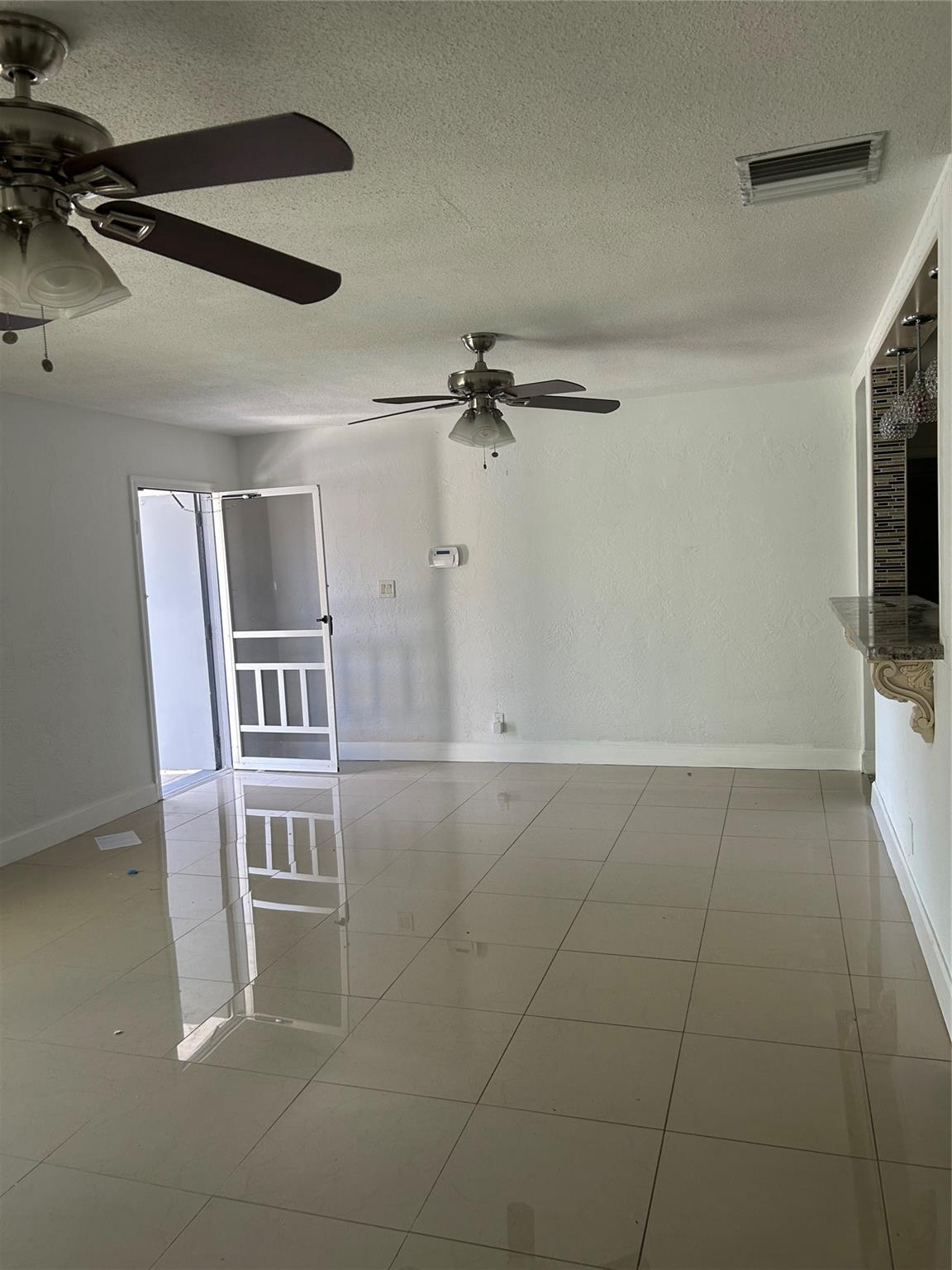 Vanguard Village In The - Residential