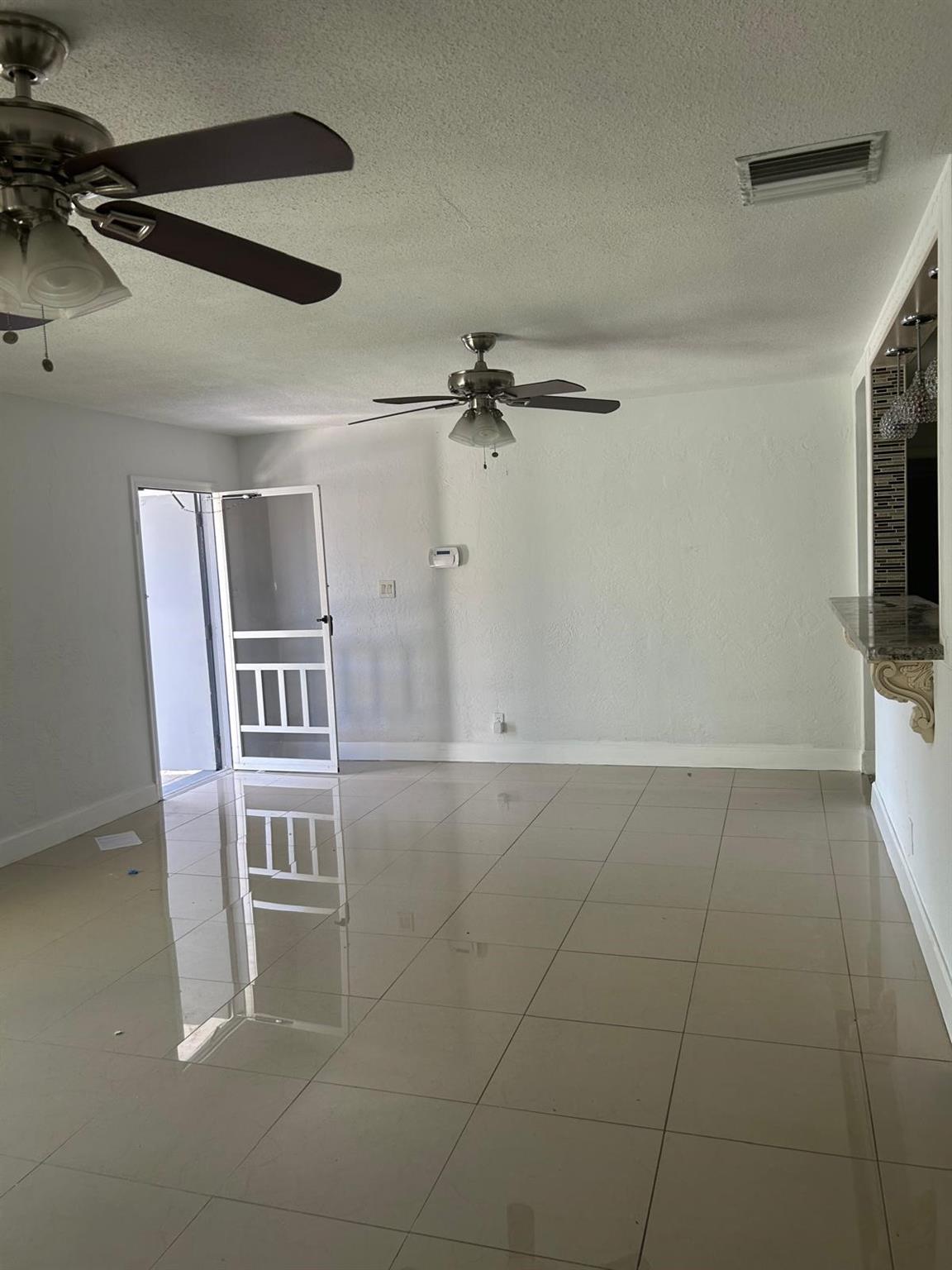 Vanguard Village In The - Residential