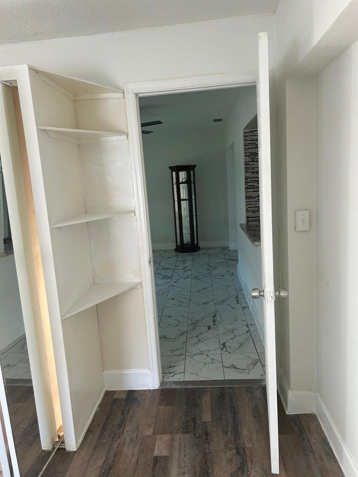 Vanguard Village In The - Residential