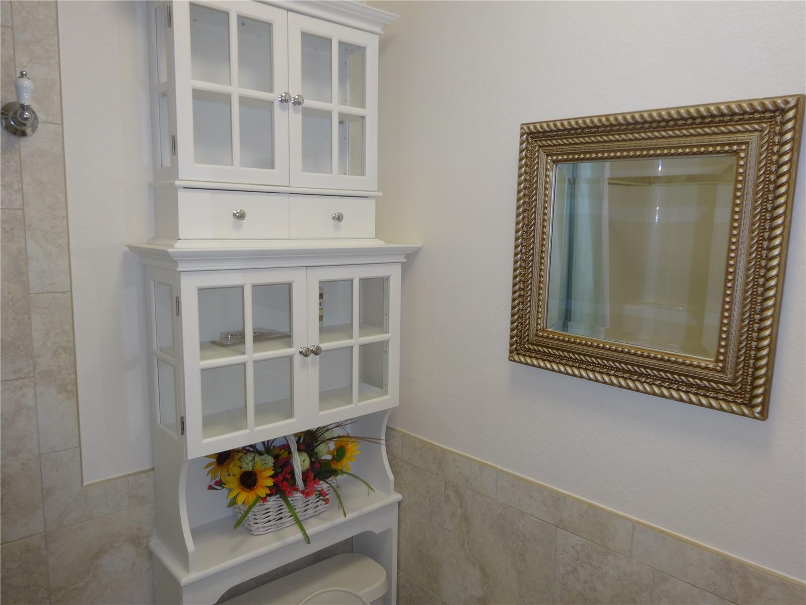 ST JAMES PARK DELMAR - Residential Lease