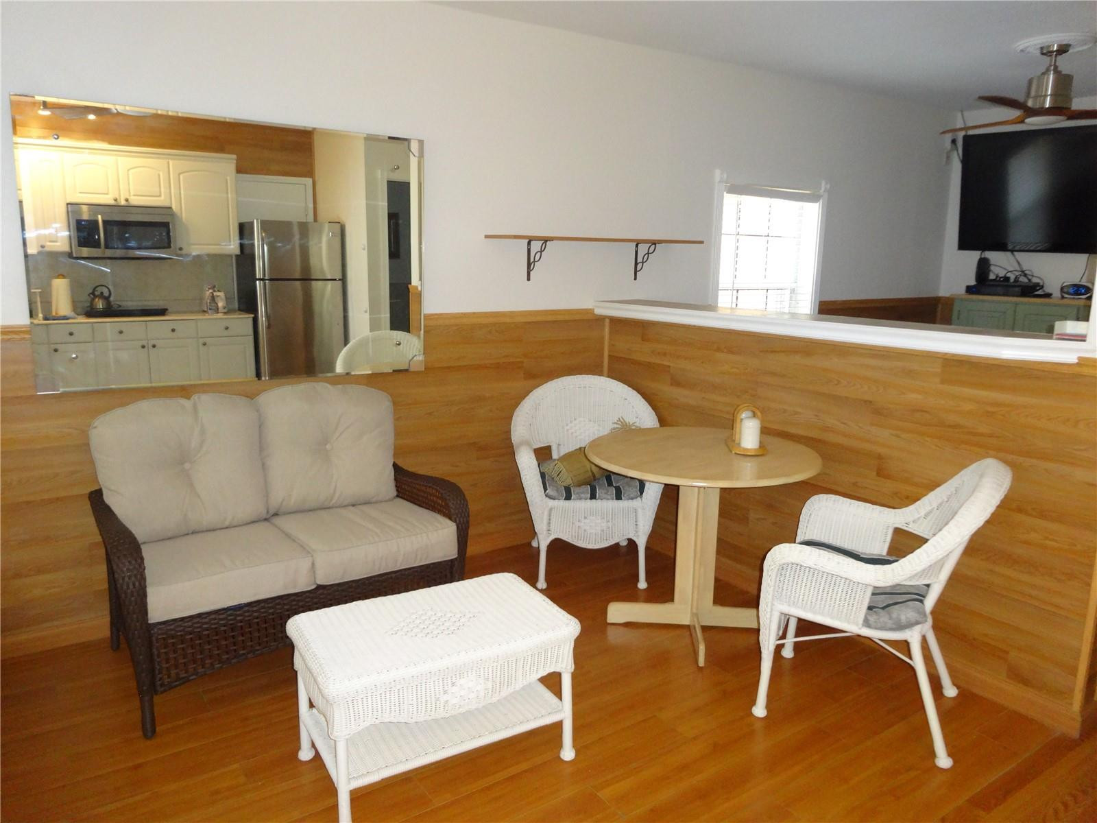 ST JAMES PARK DELMAR - Residential Lease