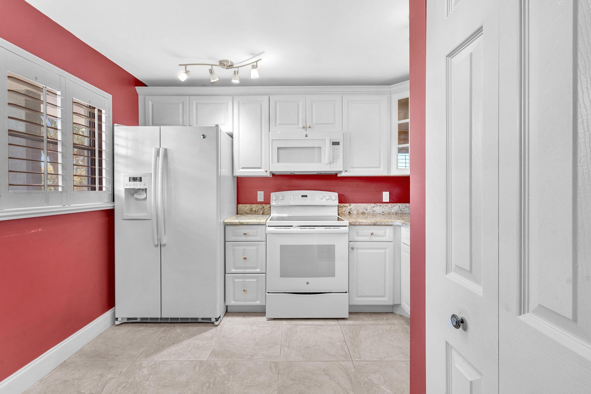 6075 N Sabal Palm Blvd 306