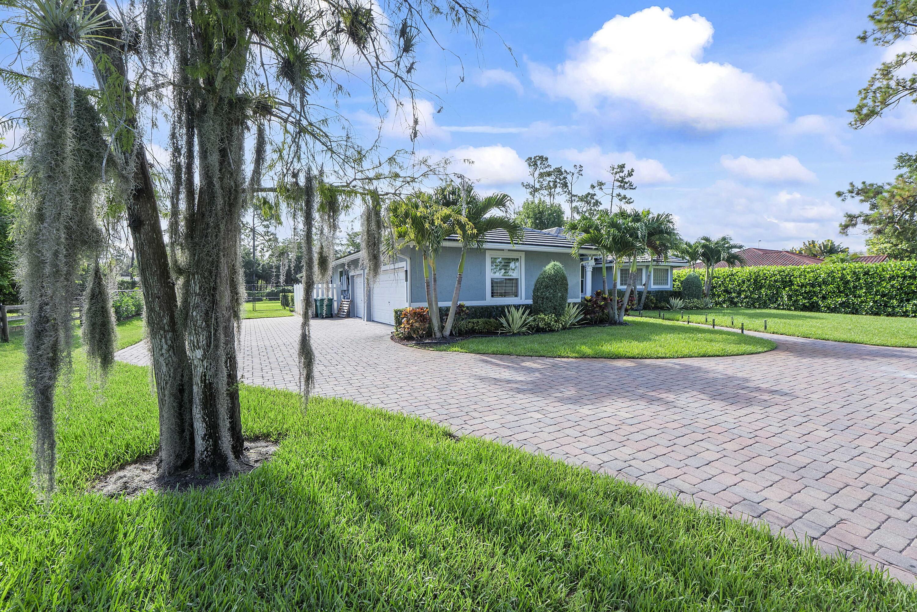 5730 NW 66th Way