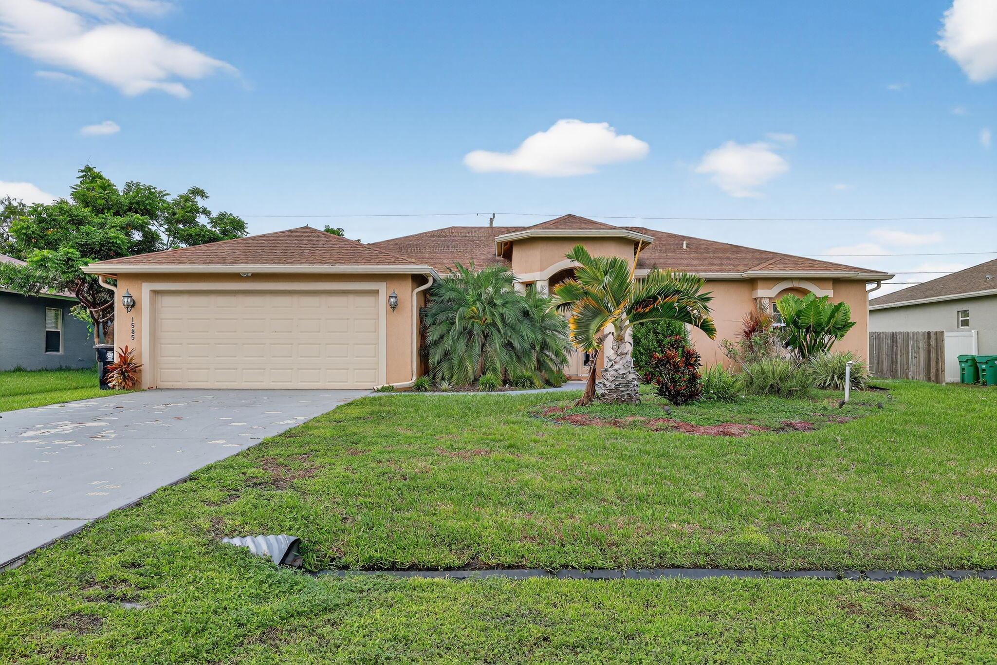 1585 SW Merchant Lane