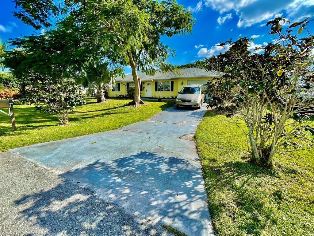 Photo of 2408 SE Sapelo Avenue, Port Saint Lucie, FL 34952 (MLS # R10767699)