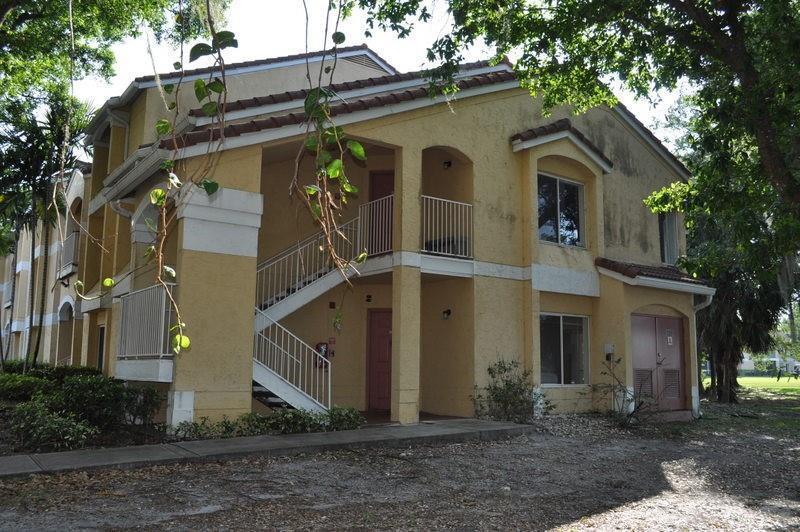 2465 NW 33RD Street