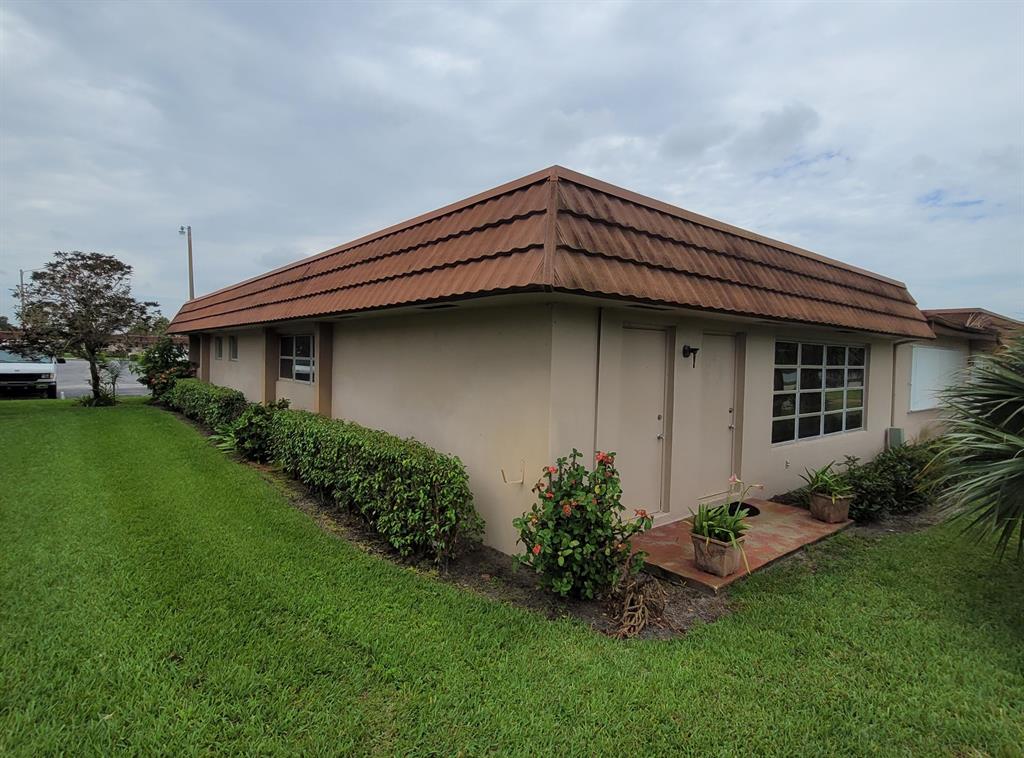 CRESTHAVEN CONDO TOWNHOMES SEC 2 - Residential