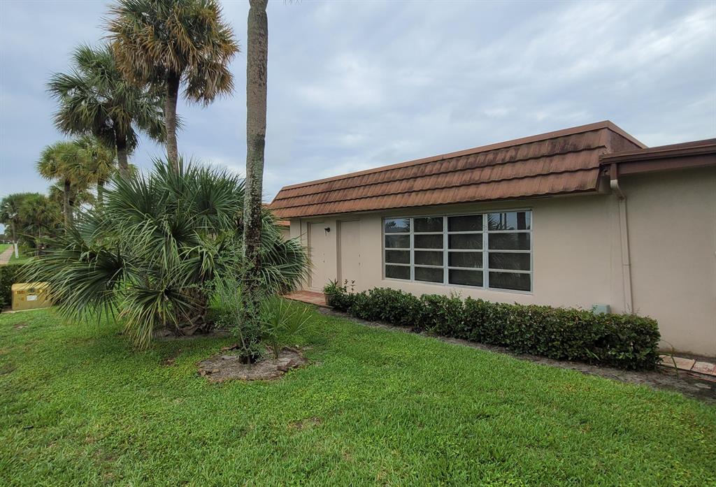 CRESTHAVEN CONDO TOWNHOMES SEC 2 - Residential