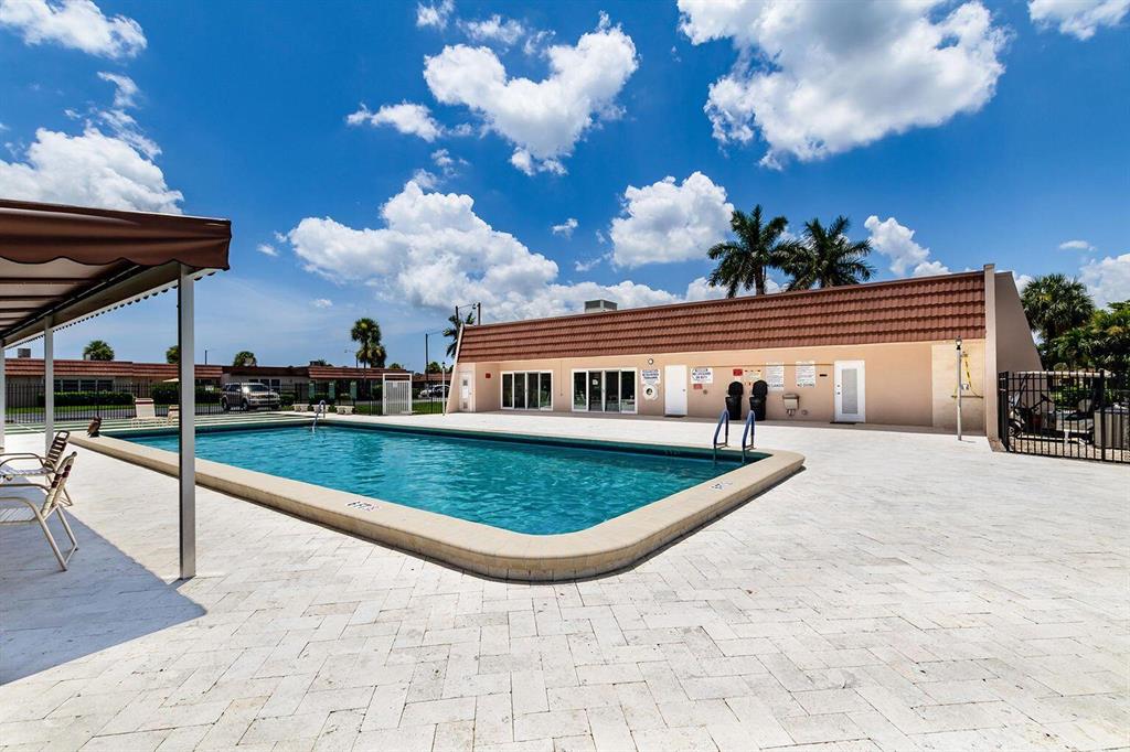 CRESTHAVEN CONDO TOWNHOMES SEC 2 - Residential