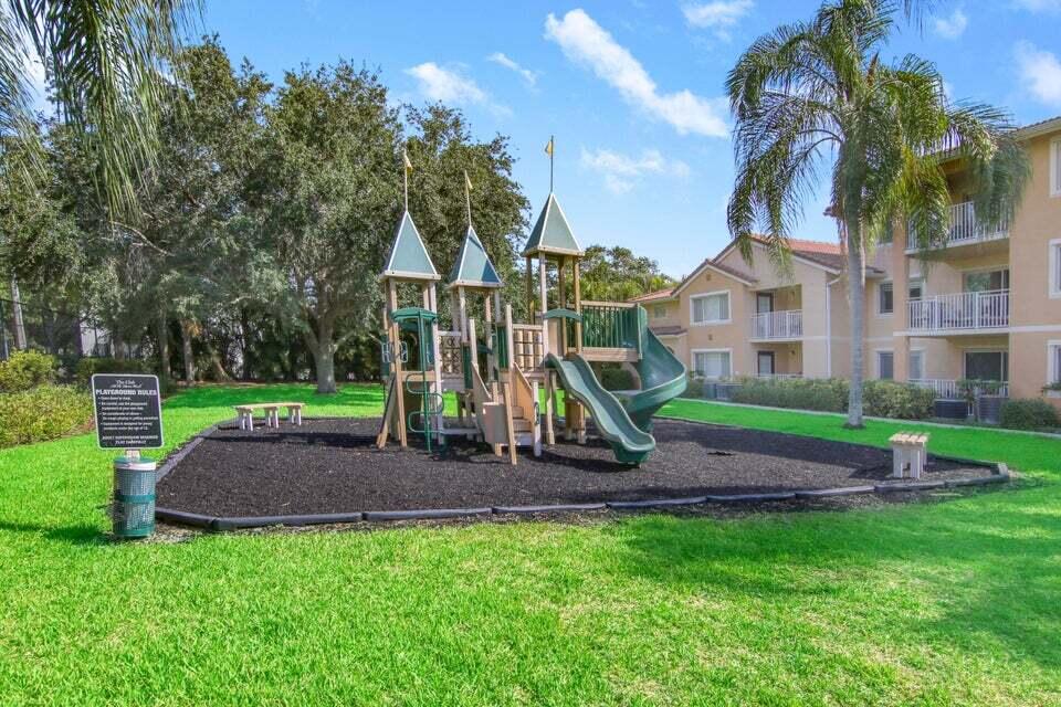 THE CLUB AT ST LUCIE WEST - Residential Lease