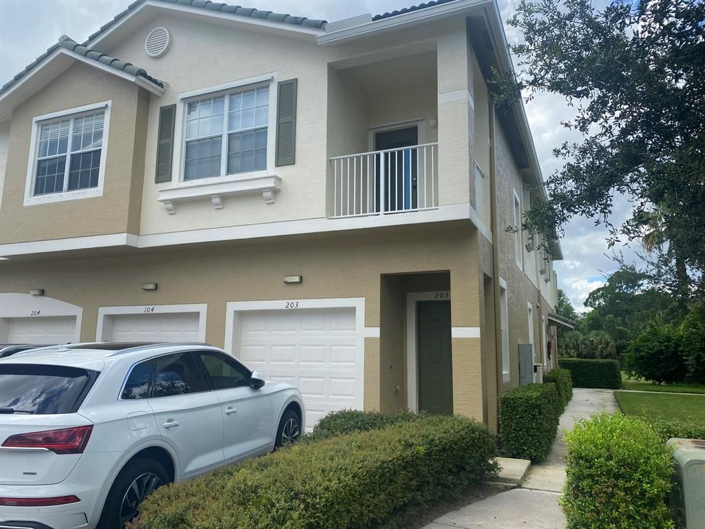 Photo of 1550 SE Hampshire Way #203, Stuart, FL 34994 (MLS # R10822256)