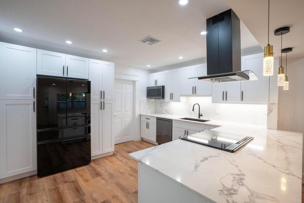 Photo of 3468 NE 17th Avenue, Oakland Park, FL 33334 (MLS # F10496466)