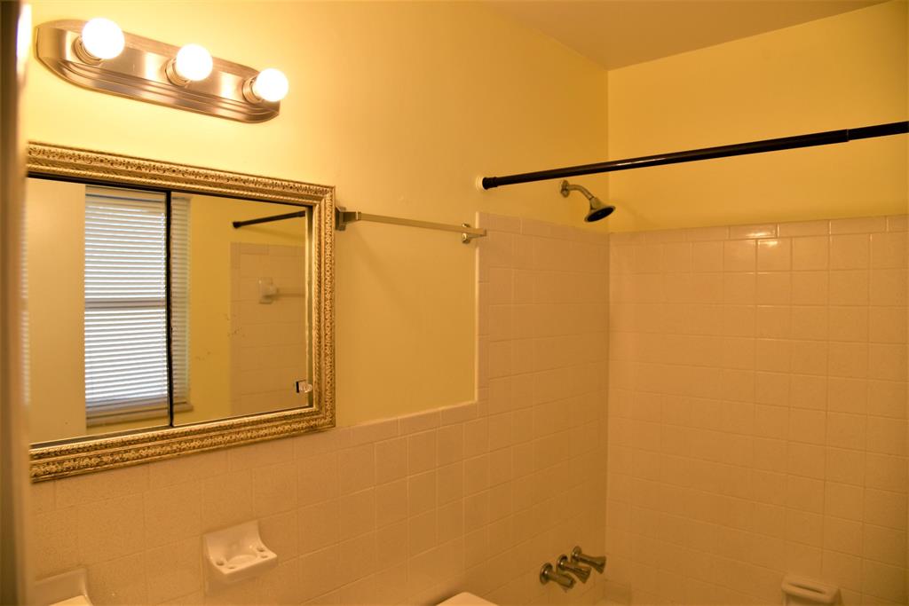 HOVIANNA XII COND DECL FILED 11-25-80 - Residential Lease