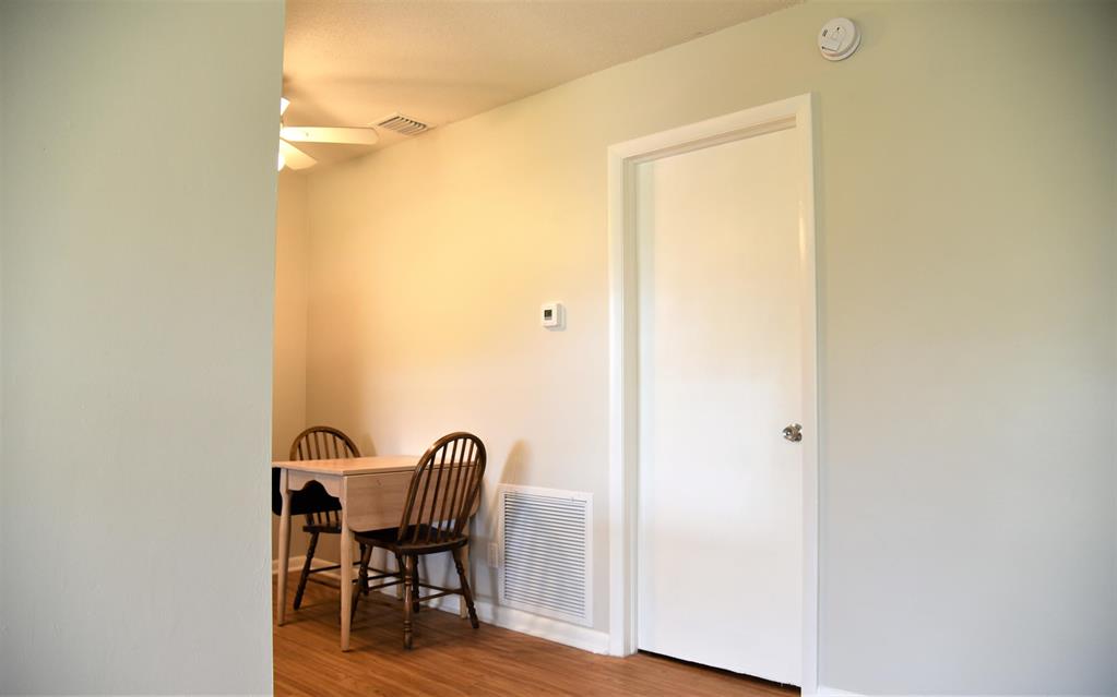 HOVIANNA XII COND DECL FILED 11-25-80 - Residential Lease