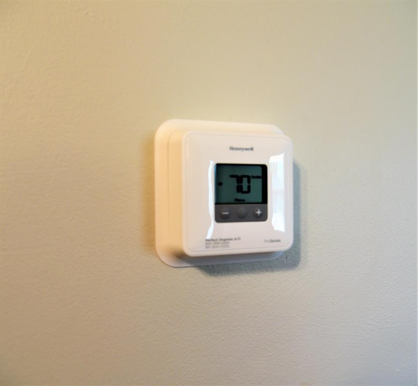 HOVIANNA XII COND DECL FILED 11-25-80 - Residential Lease