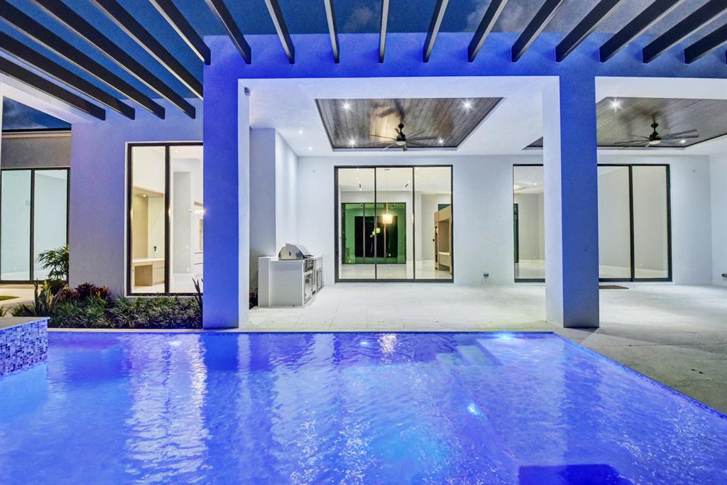 ST ANDREWS COUNTRY CLUB - Residential