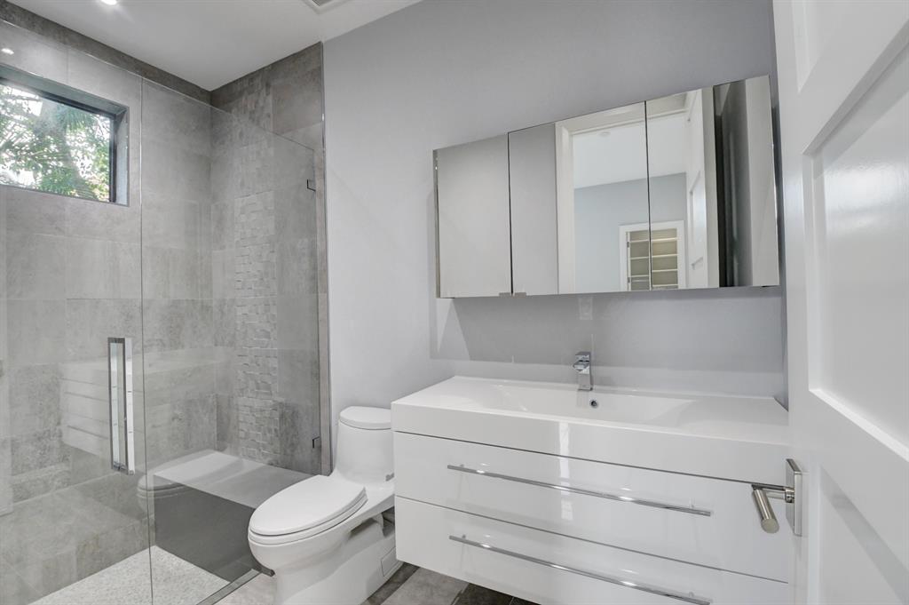 ST ANDREWS COUNTRY CLUB - Residential