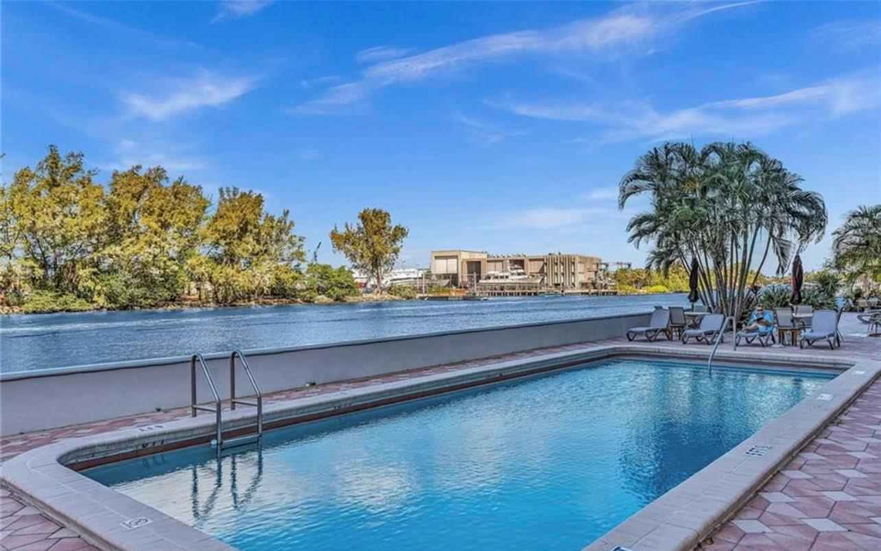 WATERBURY CONDO - Residential Lease