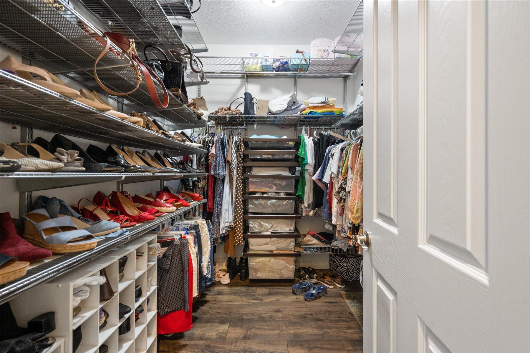 OAKMONT ESTATES - Residential