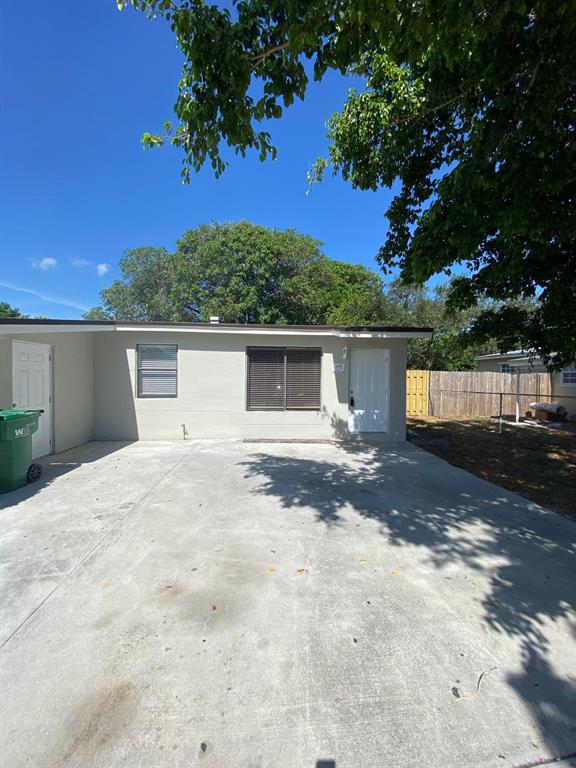 Beautiful three bedroom home located in Delray Beach. Spacious backyard and storage room. Washer and dryer included. Close to shopping, dining, I95 and the beach. Fast and easy move in process!