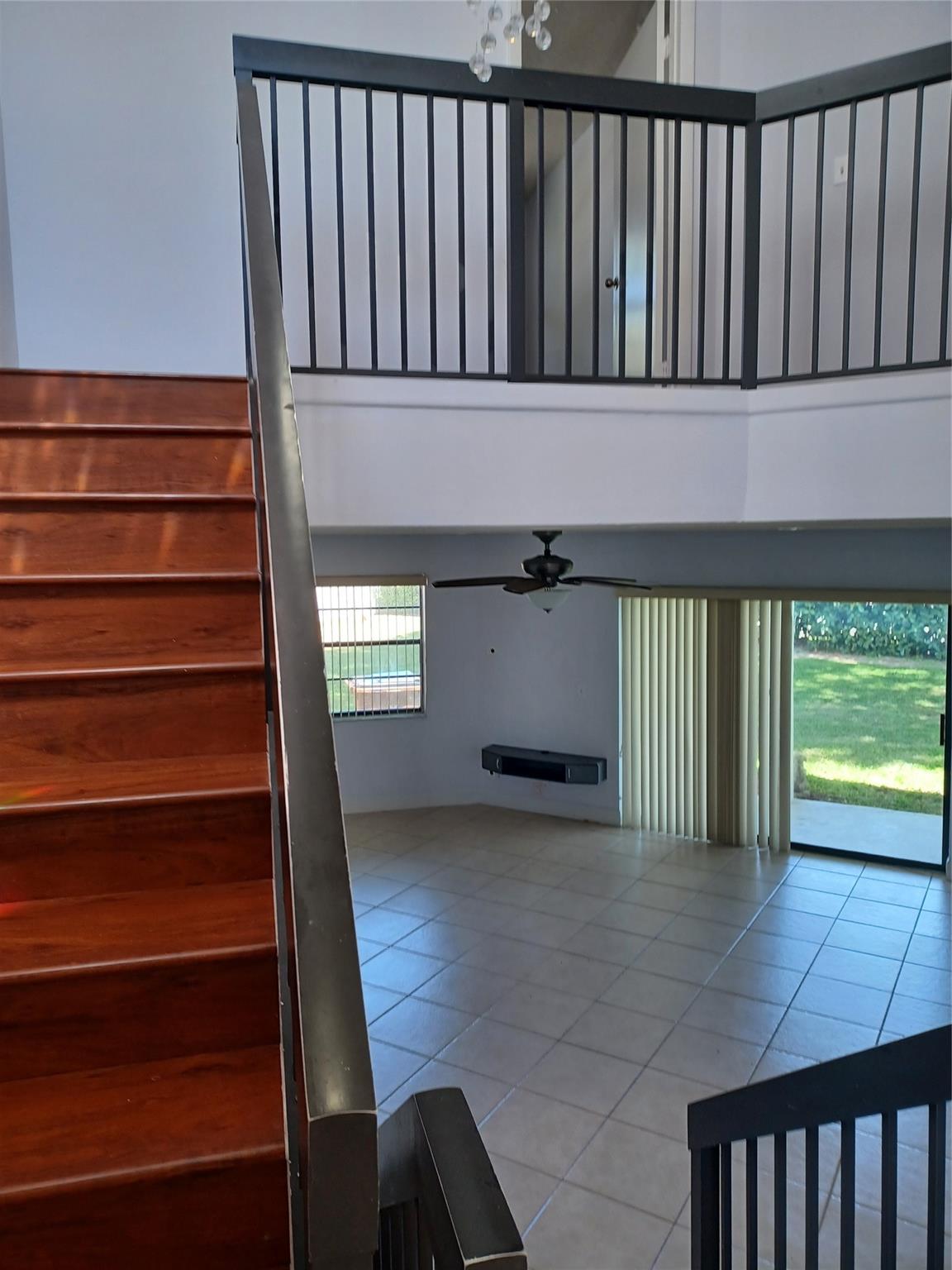 Yorkville 115-18 B - Residential Lease