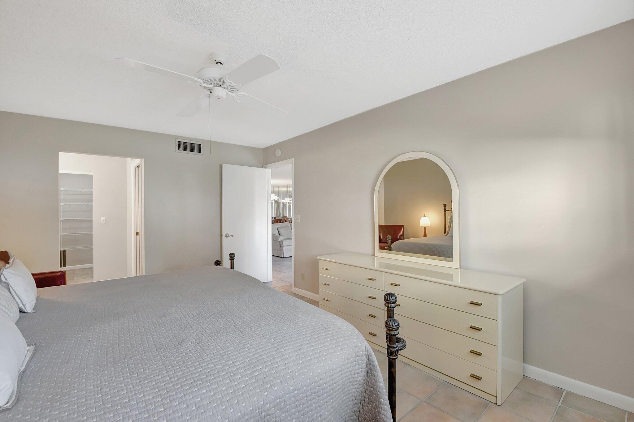 WATERSEDGE AT THE LAKES O - Residential Lease