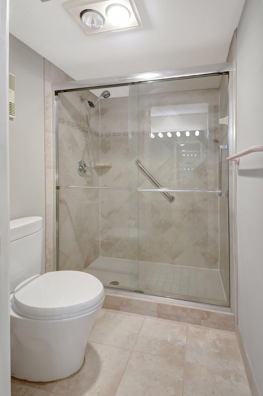 WATERSEDGE AT THE LAKES O - Residential Lease