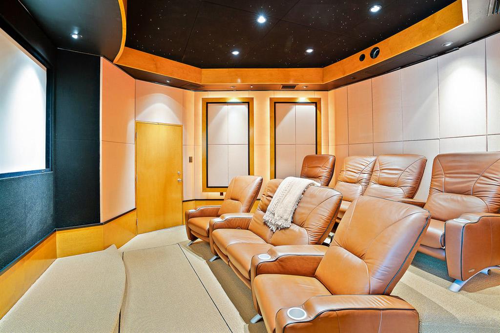 Admirals Cove - Residential