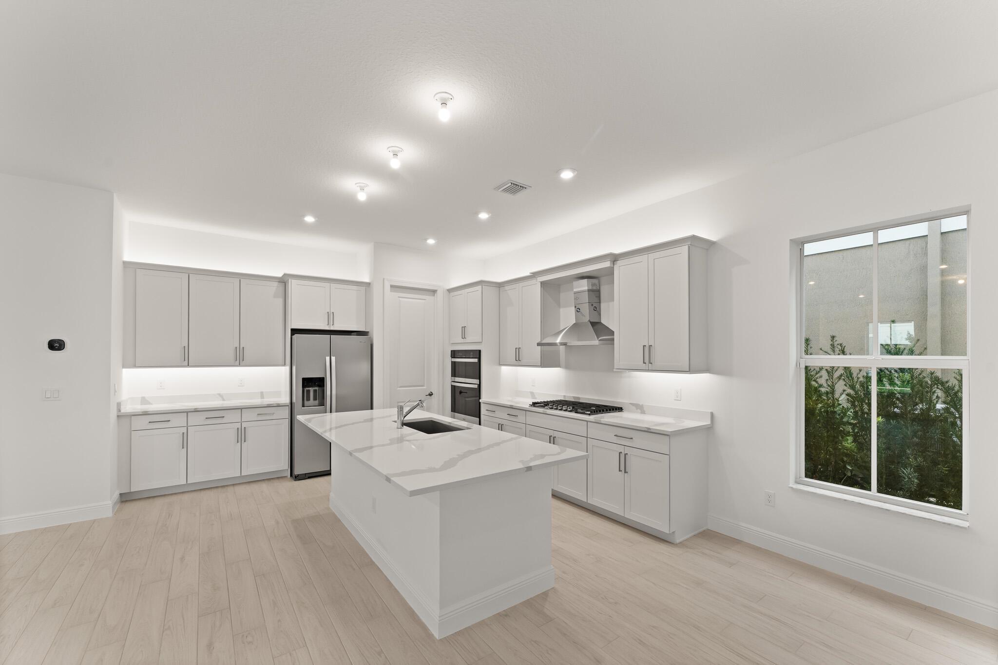 NEWFIELD CROSSROADS PHASE - Residential