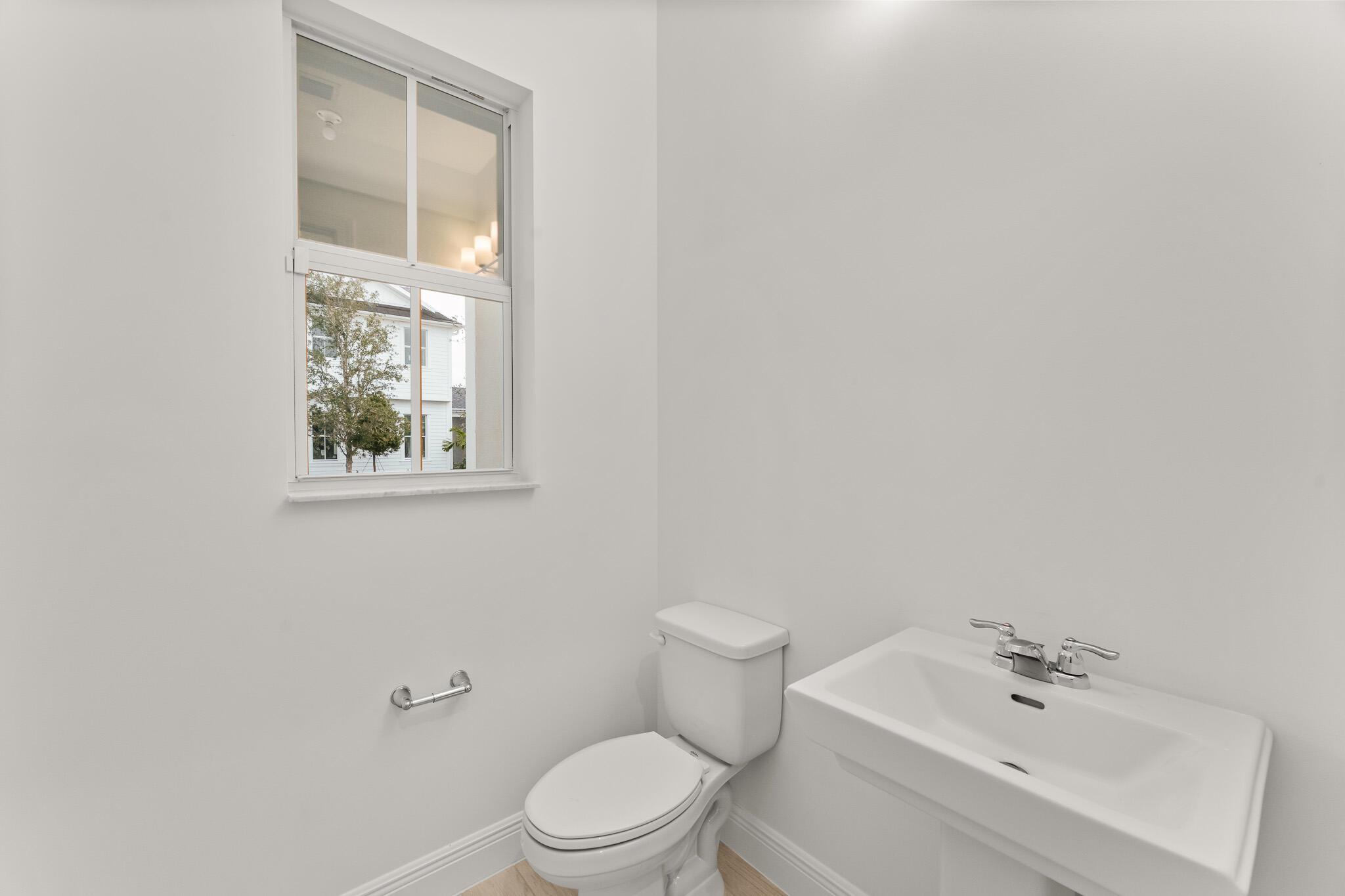 NEWFIELD CROSSROADS PHASE - Residential