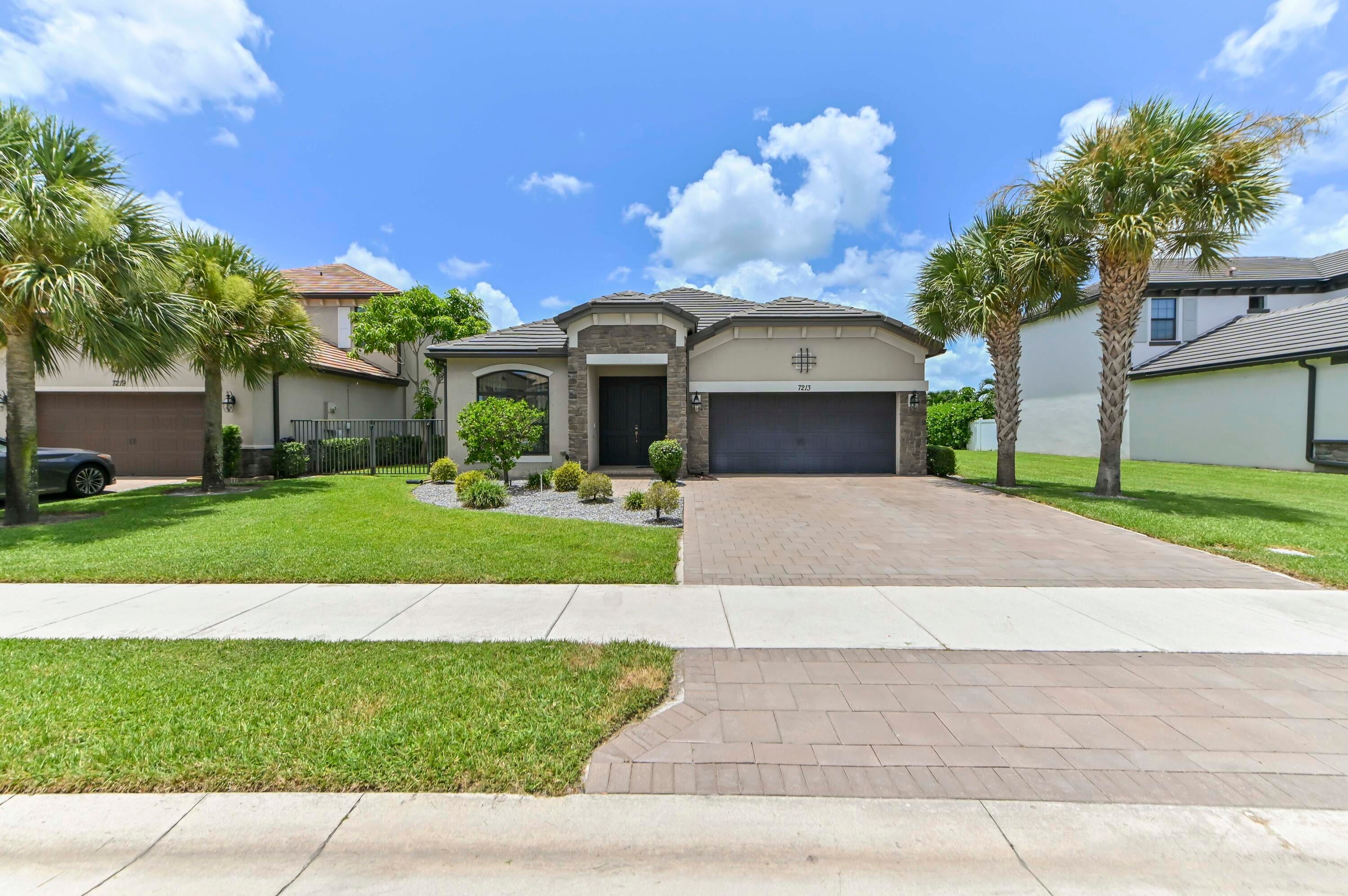7213 SANDGRACE Lane