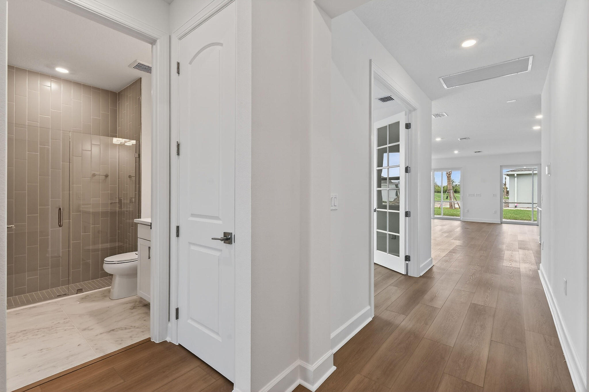 DEL WEBB TRADITION - Residential