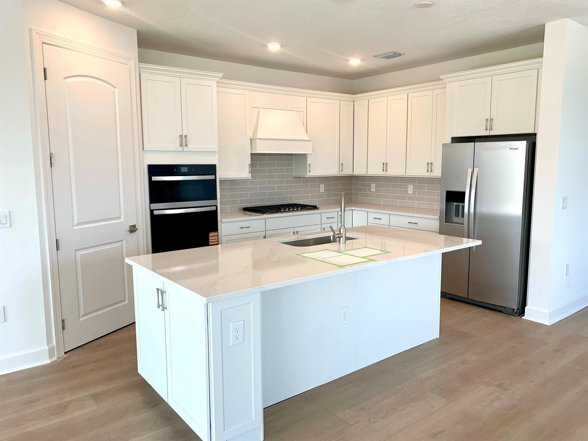 DEL WEBB TRADITION - Residential