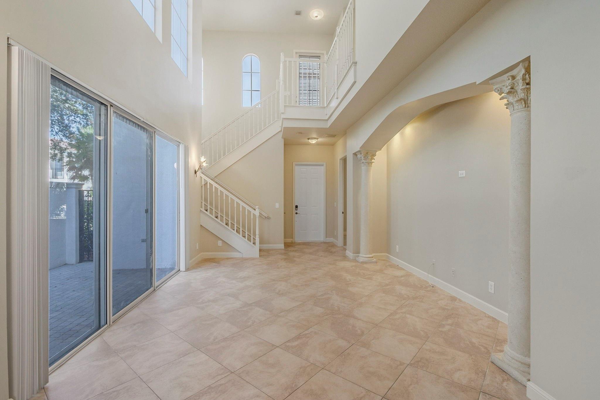 85 Stoney Dr