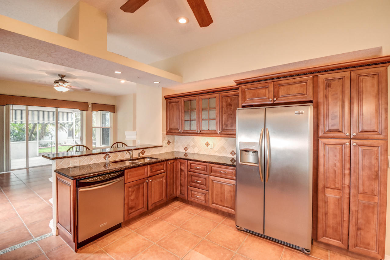 KINGS ISLE ISLE OF CAPRI - Residential