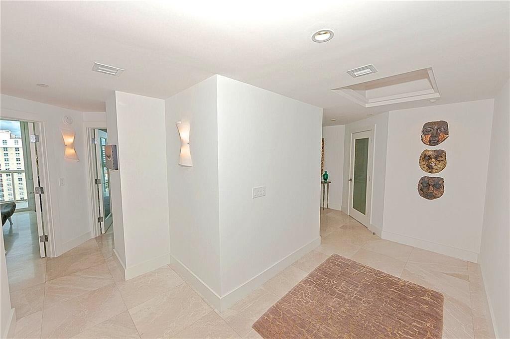 VENEZIA LAS OLAS - Residential