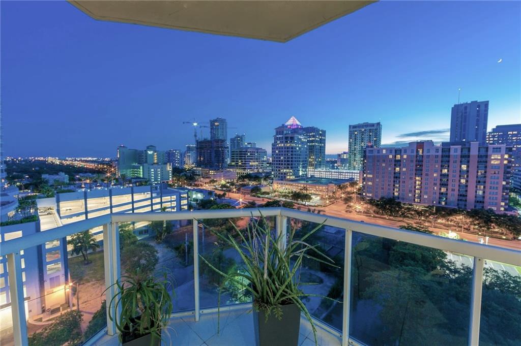 VENEZIA LAS OLAS - Residential