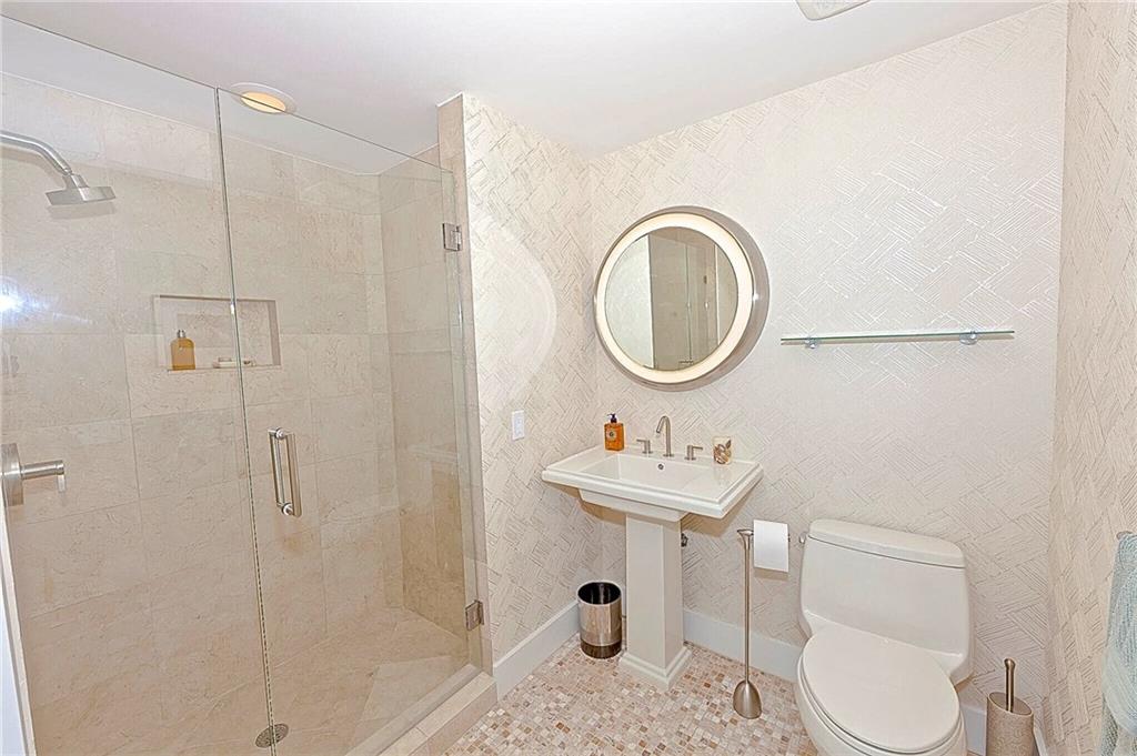 VENEZIA LAS OLAS - Residential