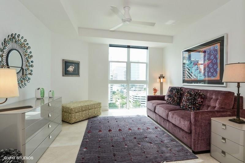 VENEZIA LAS OLAS - Residential