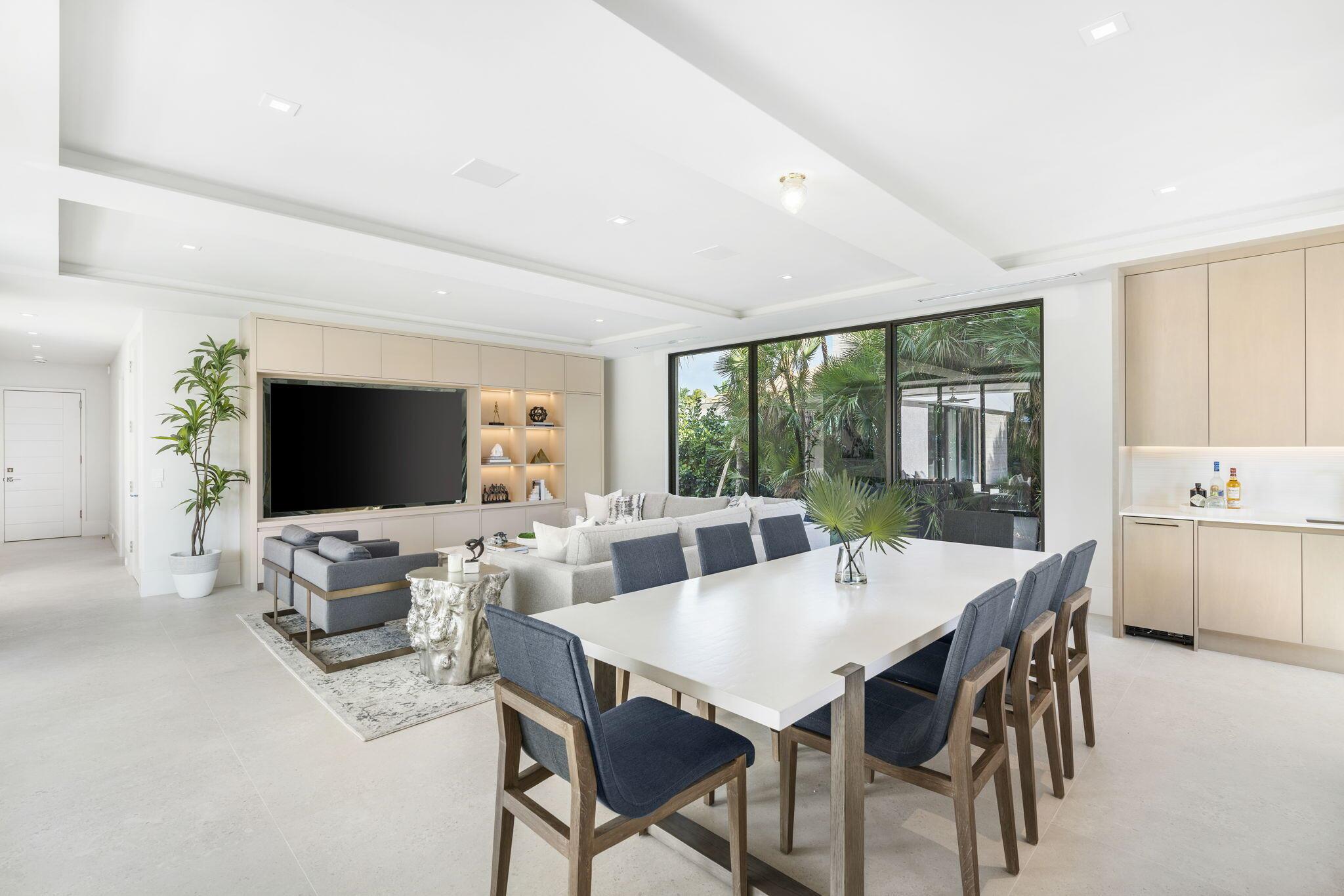 IBIS ISLE - Residential