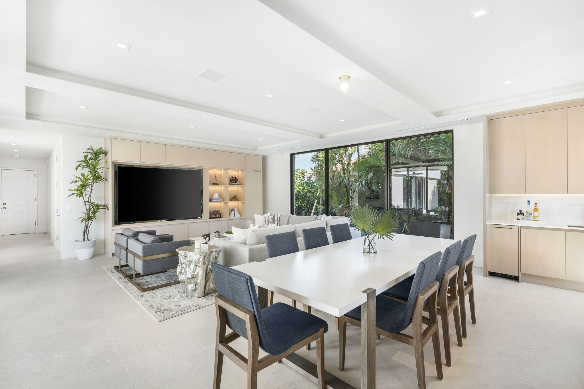 IBIS ISLE - Residential