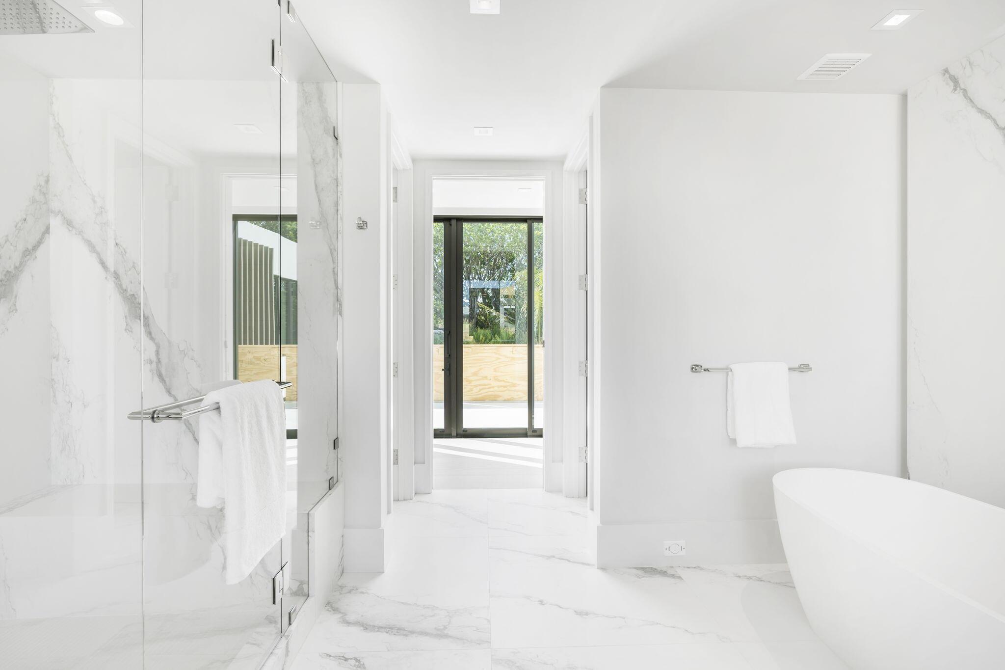 IBIS ISLE - Residential