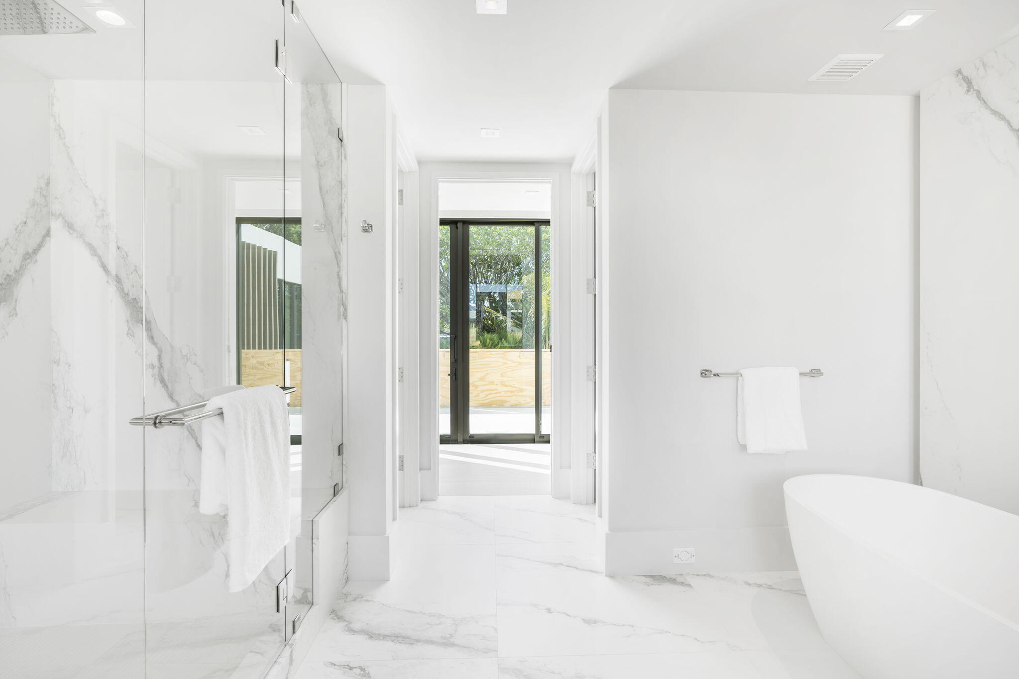 IBIS ISLE - Residential