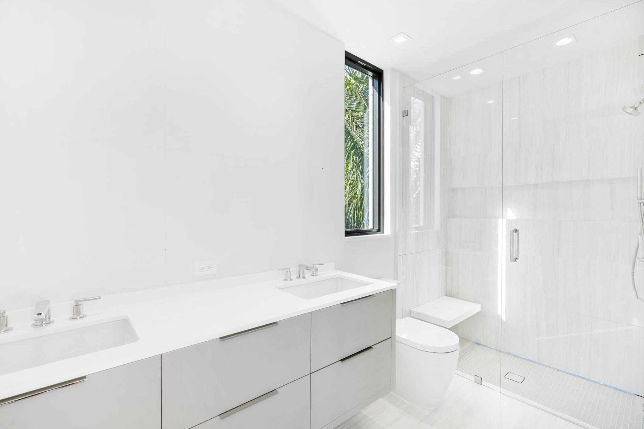 IBIS ISLE - Residential