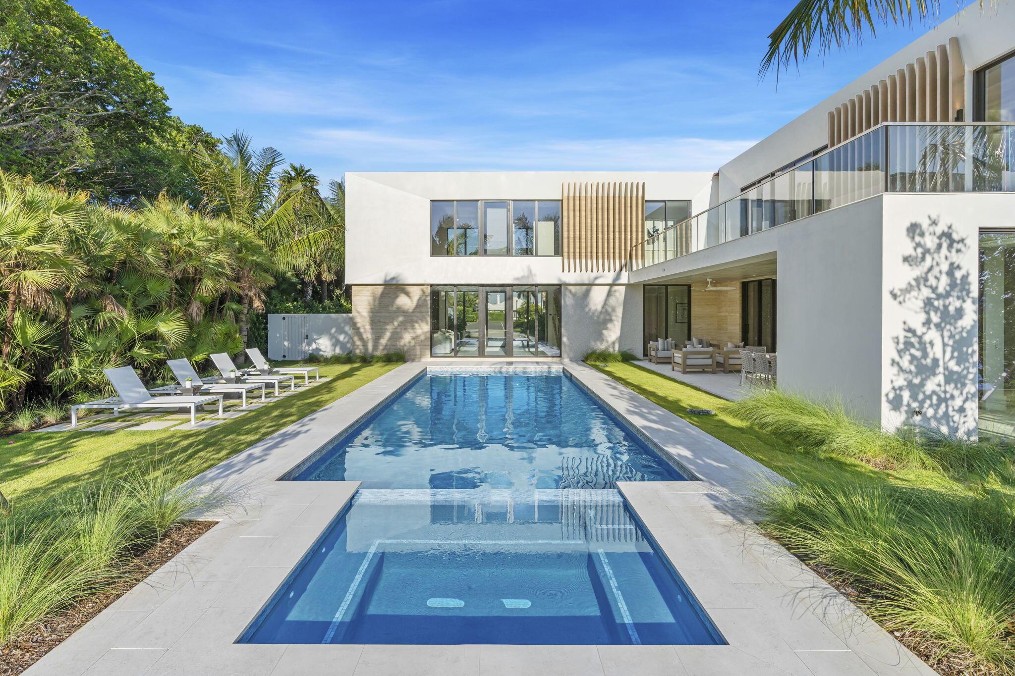 IBIS ISLE - Residential