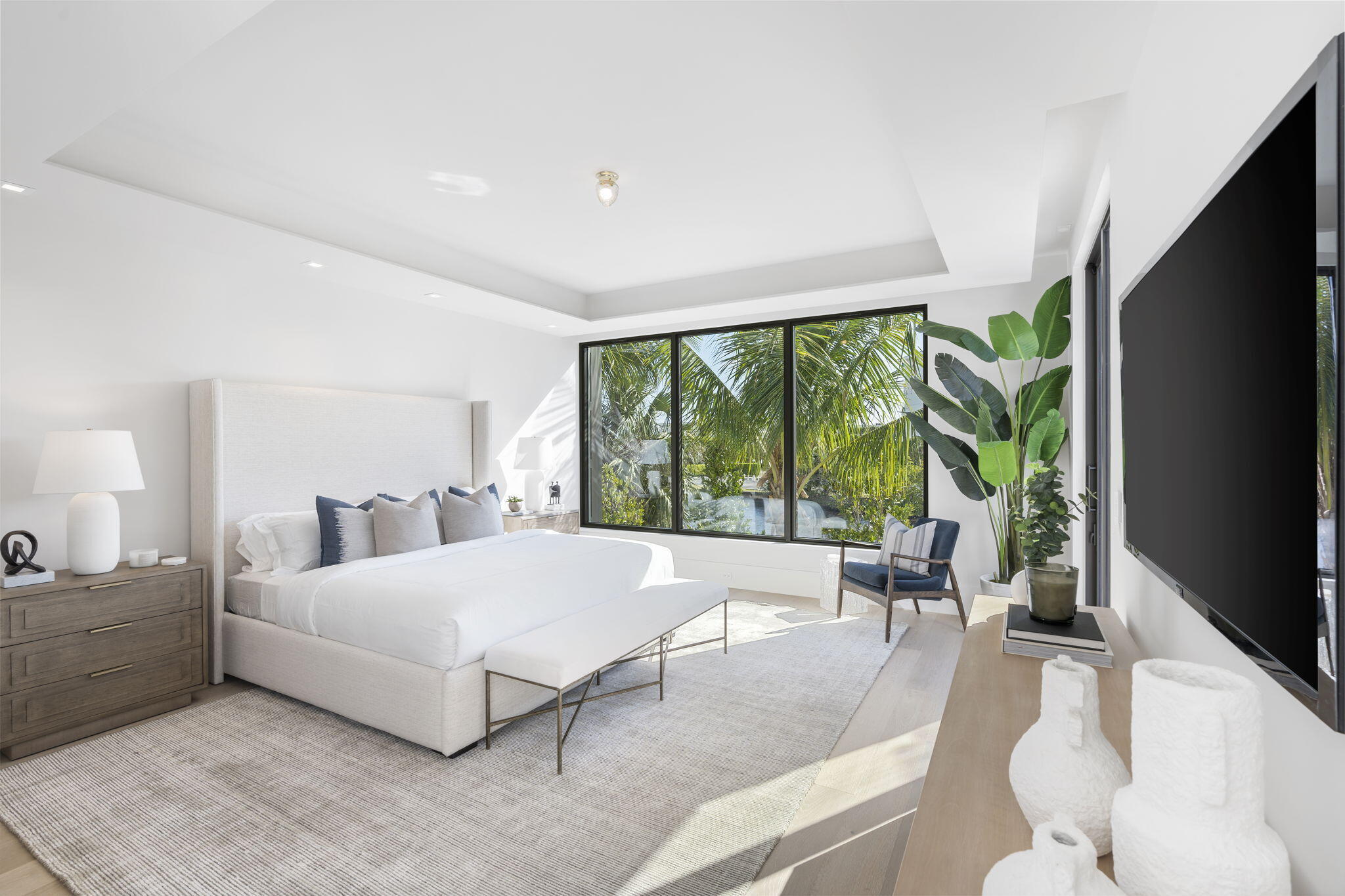 IBIS ISLE - Residential