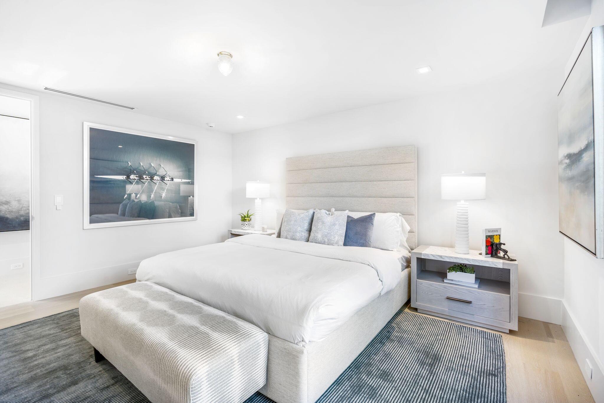 IBIS ISLE - Residential