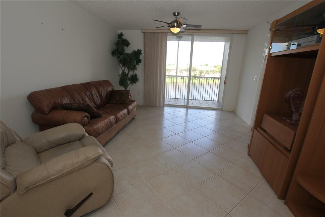 KINGS POINT - Residential