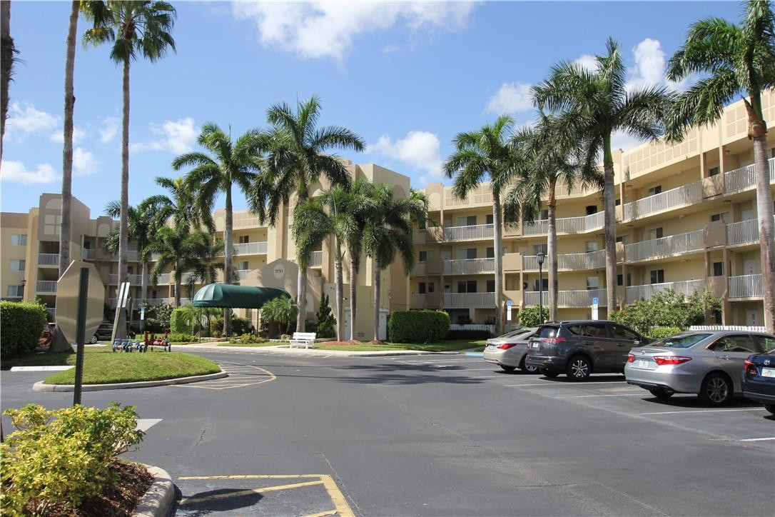 KINGS POINT - Residential