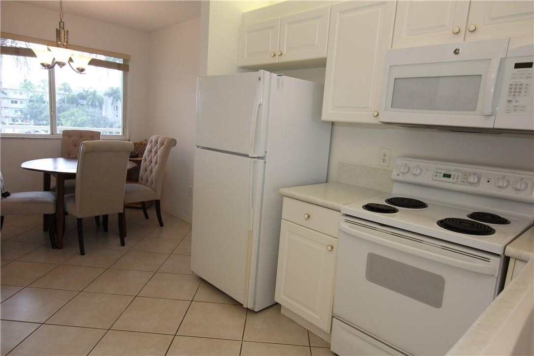 KINGS POINT - Residential